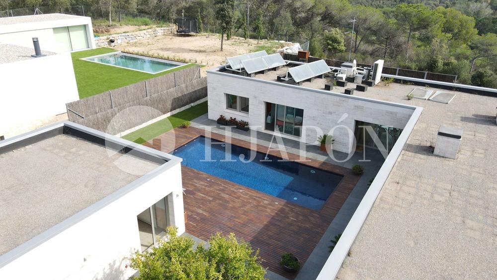House for Sale in Vallromanes