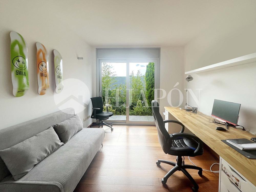 House for Sale in Vallromanes