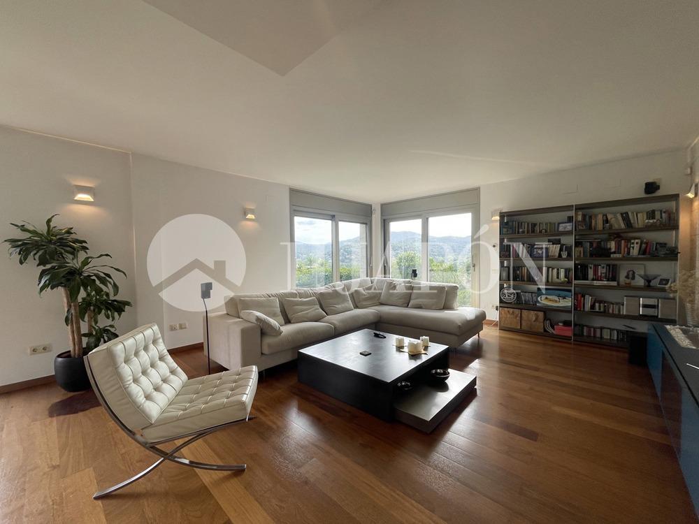 House for Sale in Vallromanes