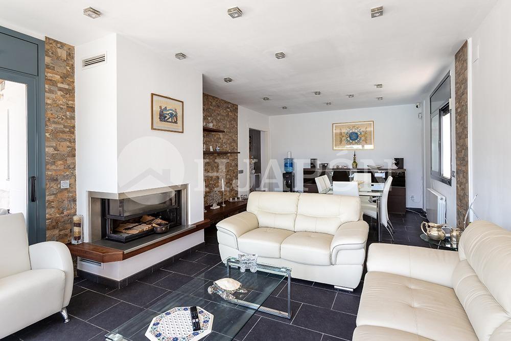 House for Sale in Alella