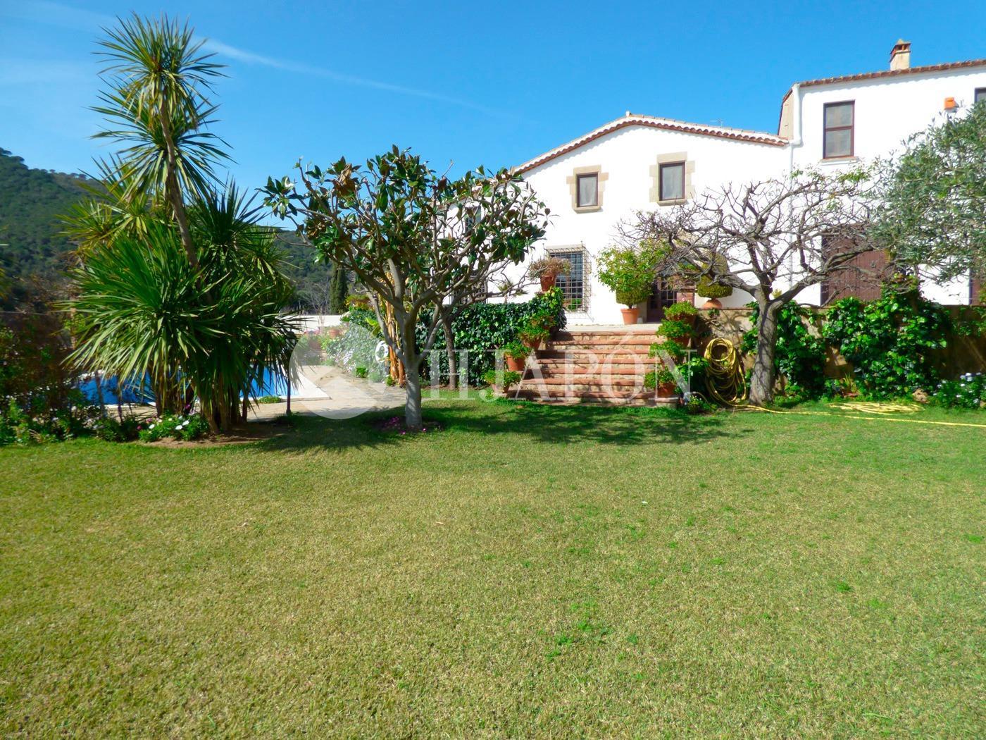 Villa for Sale in Cabrera de Mar