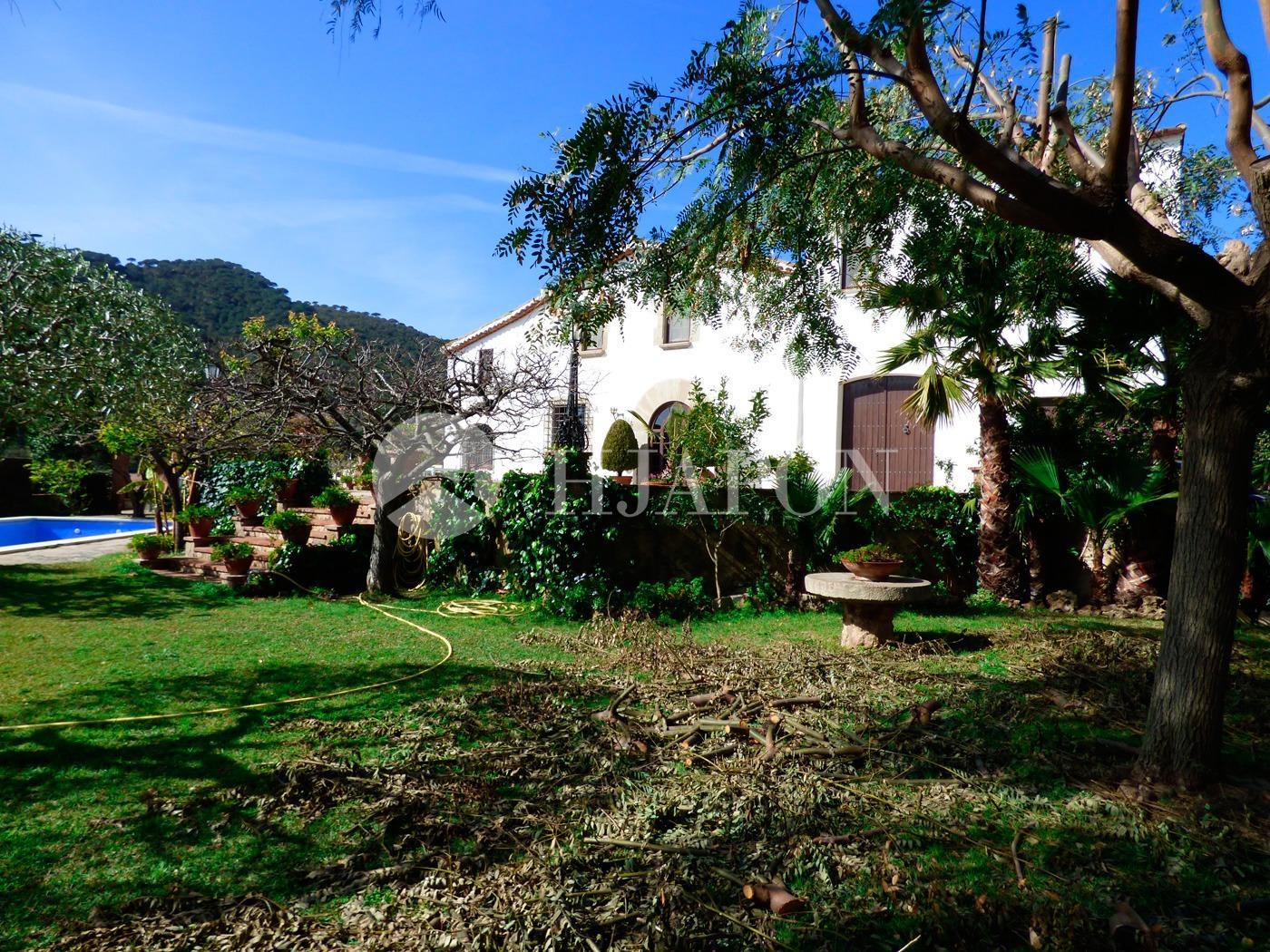 Villa for Sale in Cabrera de Mar