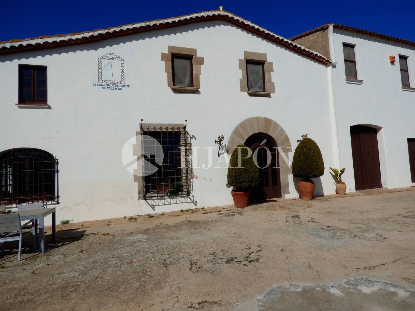 Villa for Sale in Cabrera de Mar