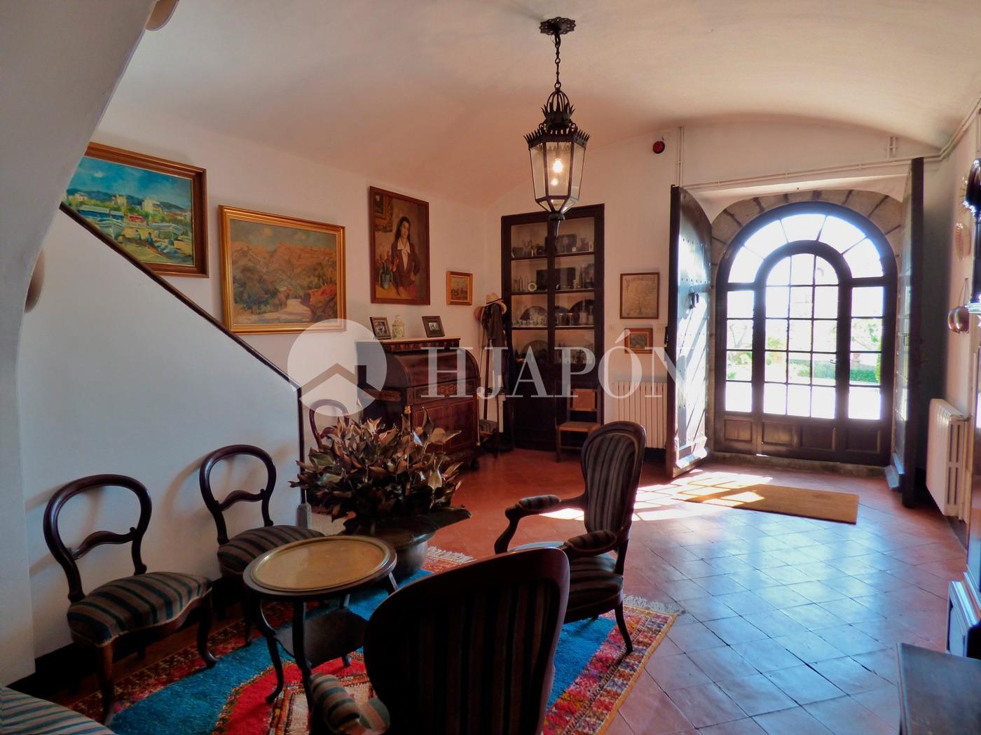 Villa for Sale in Cabrera de Mar