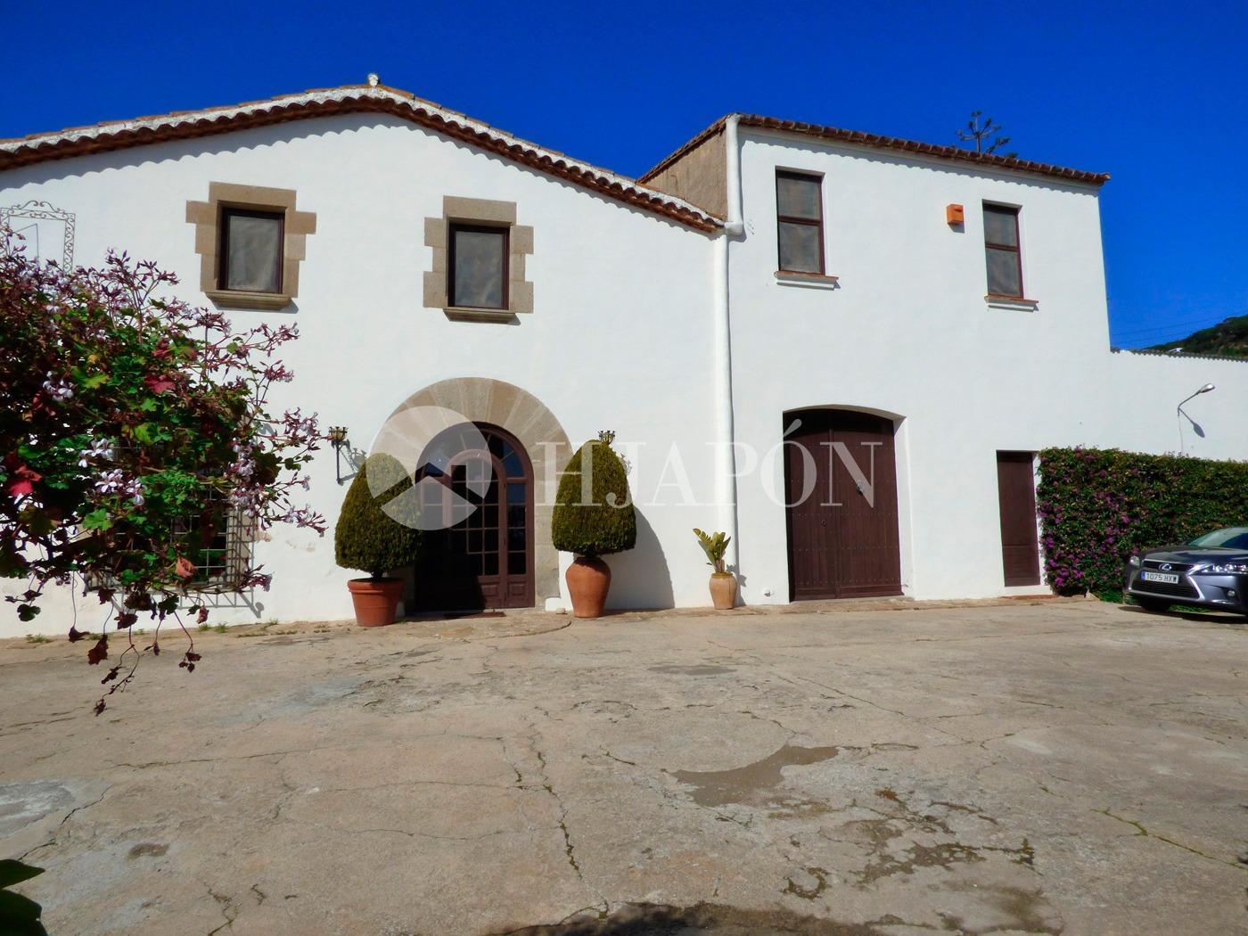 Villa for Sale in Cabrera de Mar
