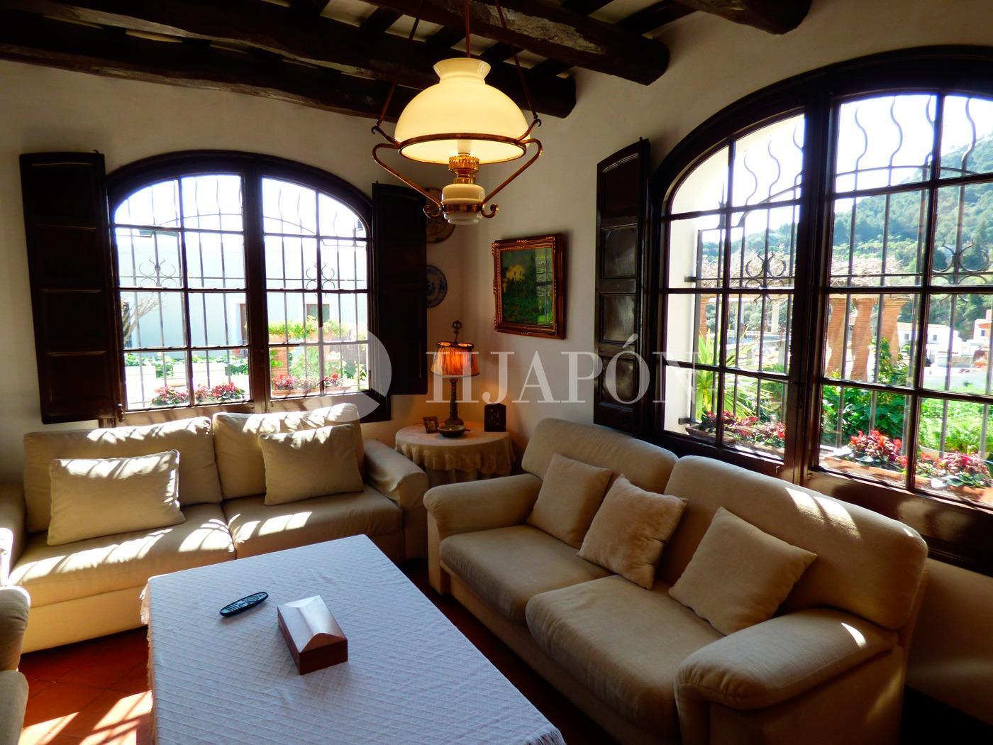 Villa for Sale in Cabrera de Mar