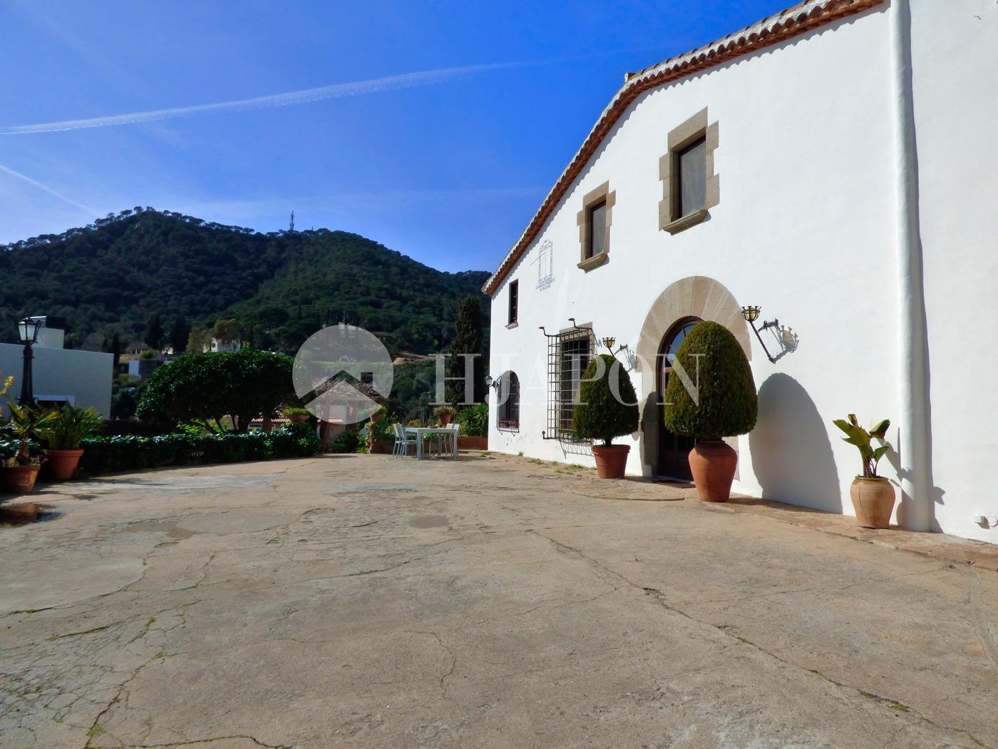 Villa for Sale in Cabrera de Mar