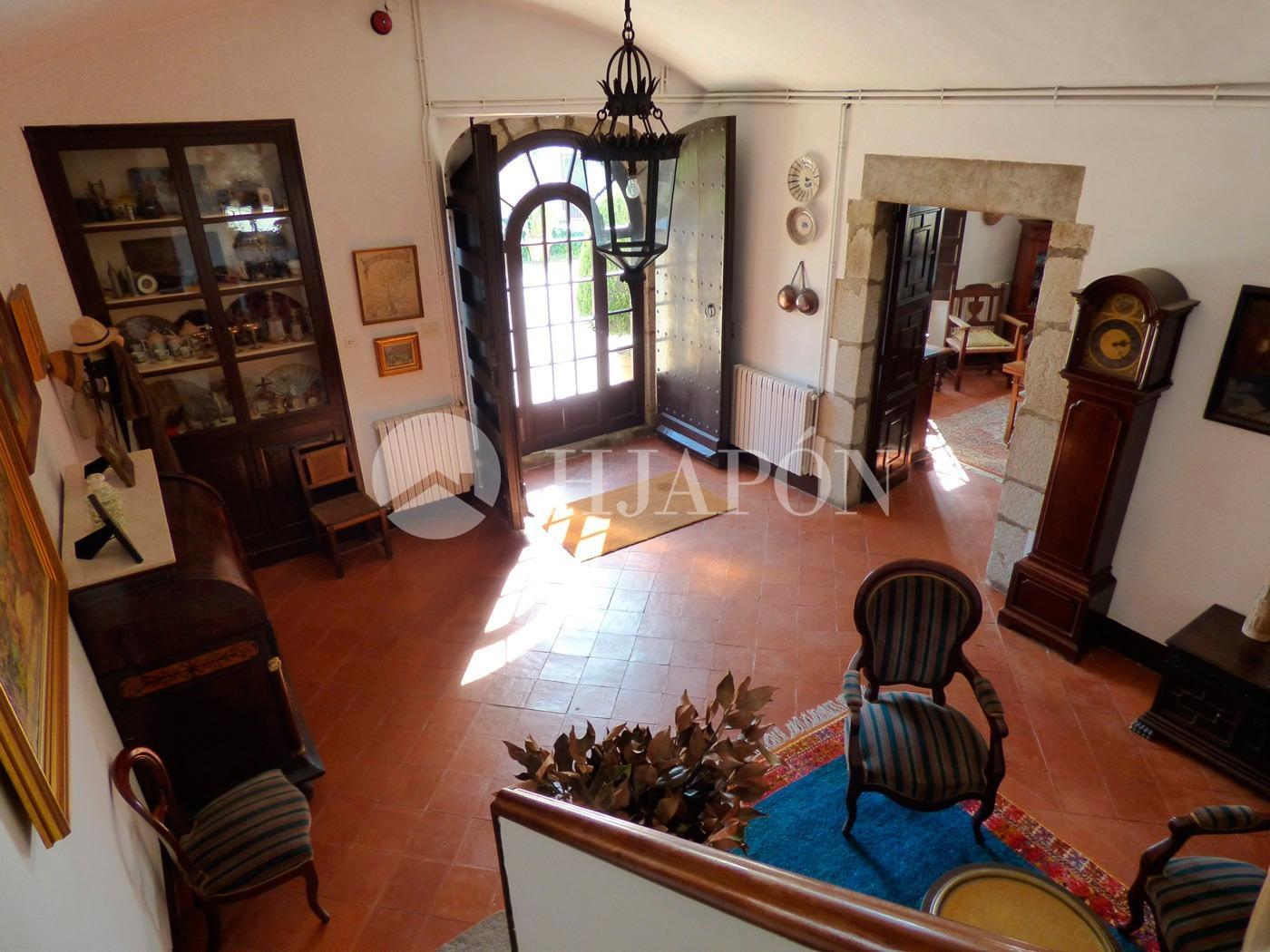 Villa for Sale in Cabrera de Mar