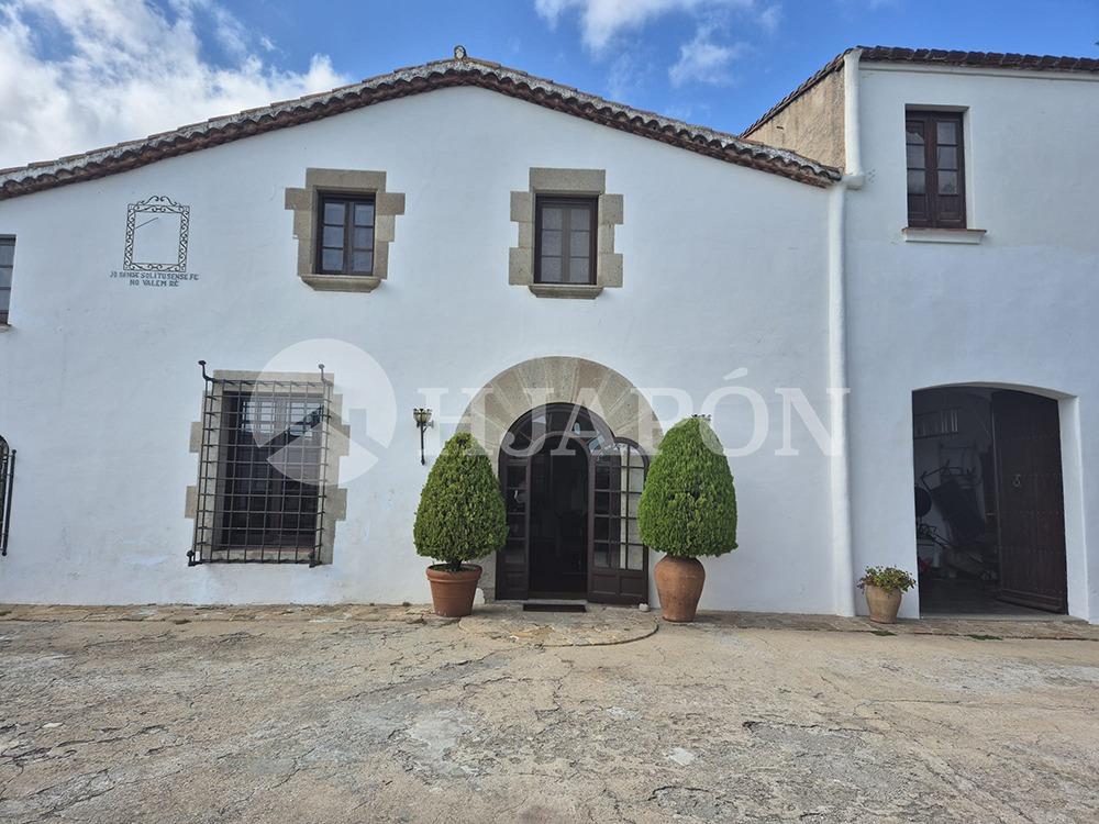 Villa for Sale in Cabrera de Mar