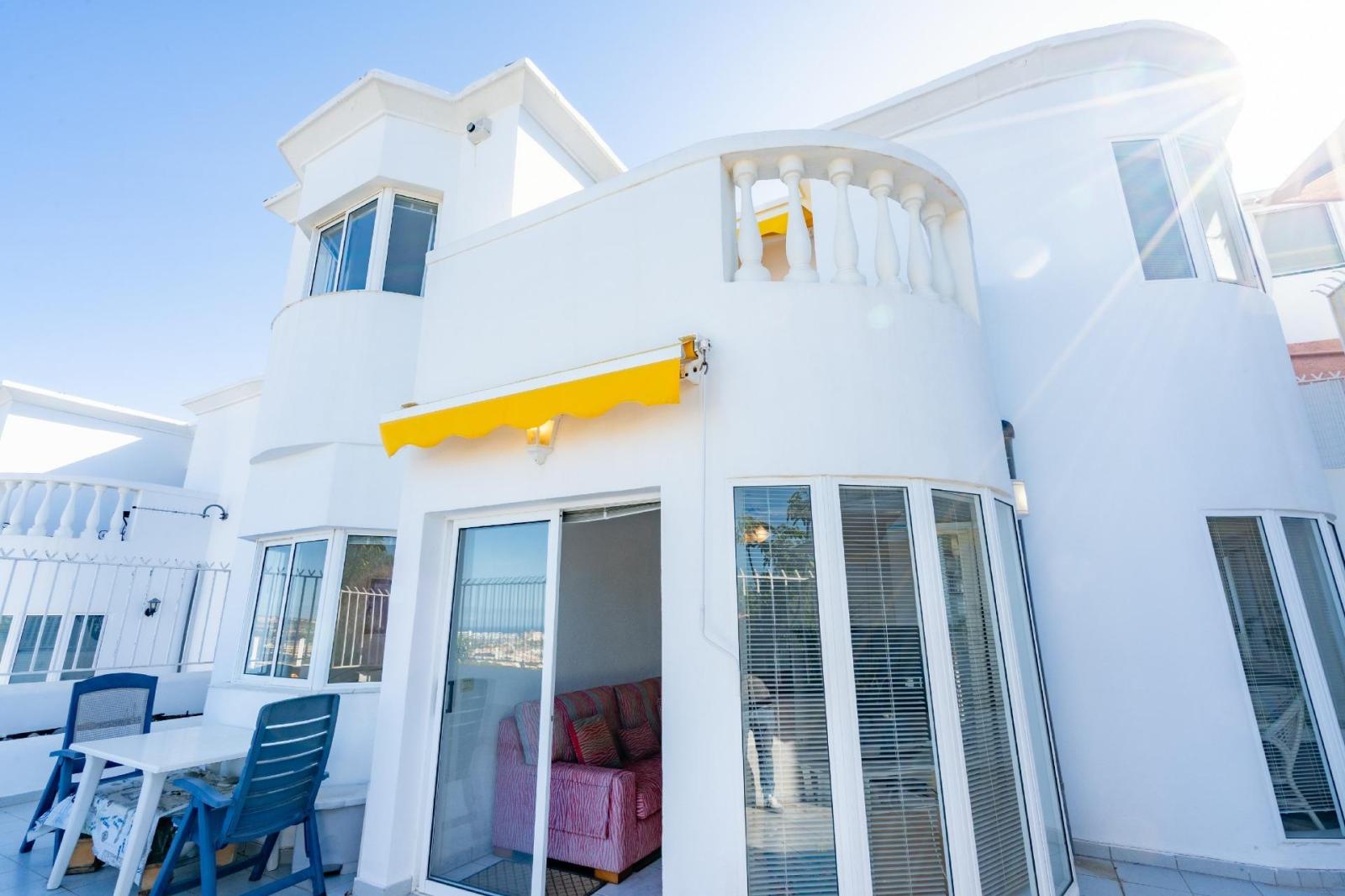Chalet for Sale in Adeje