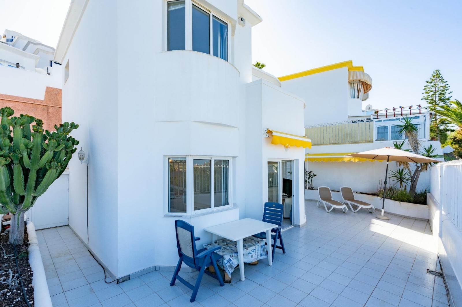 Chalet for Sale in Adeje