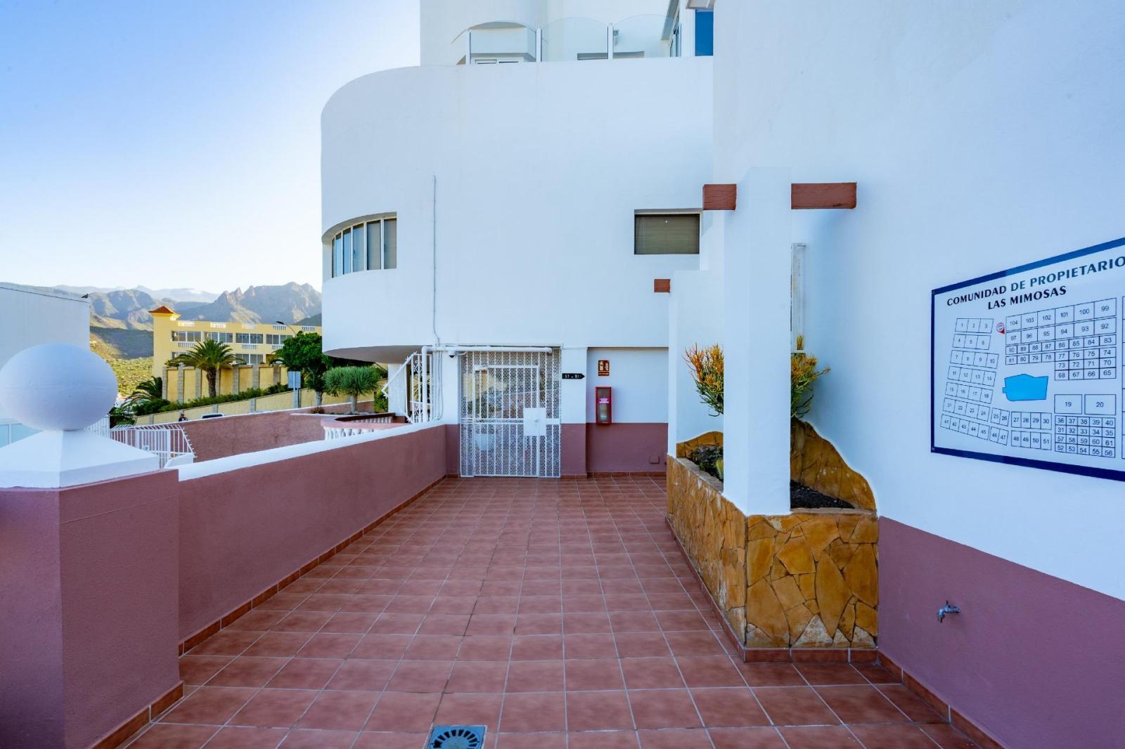 Chalet for Sale in Adeje
