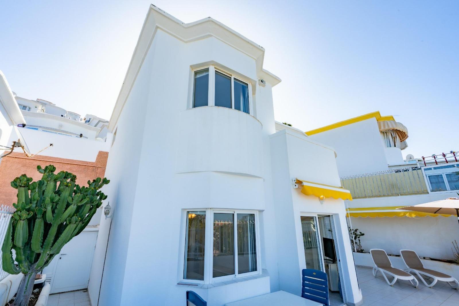 Chalet for Sale in Adeje