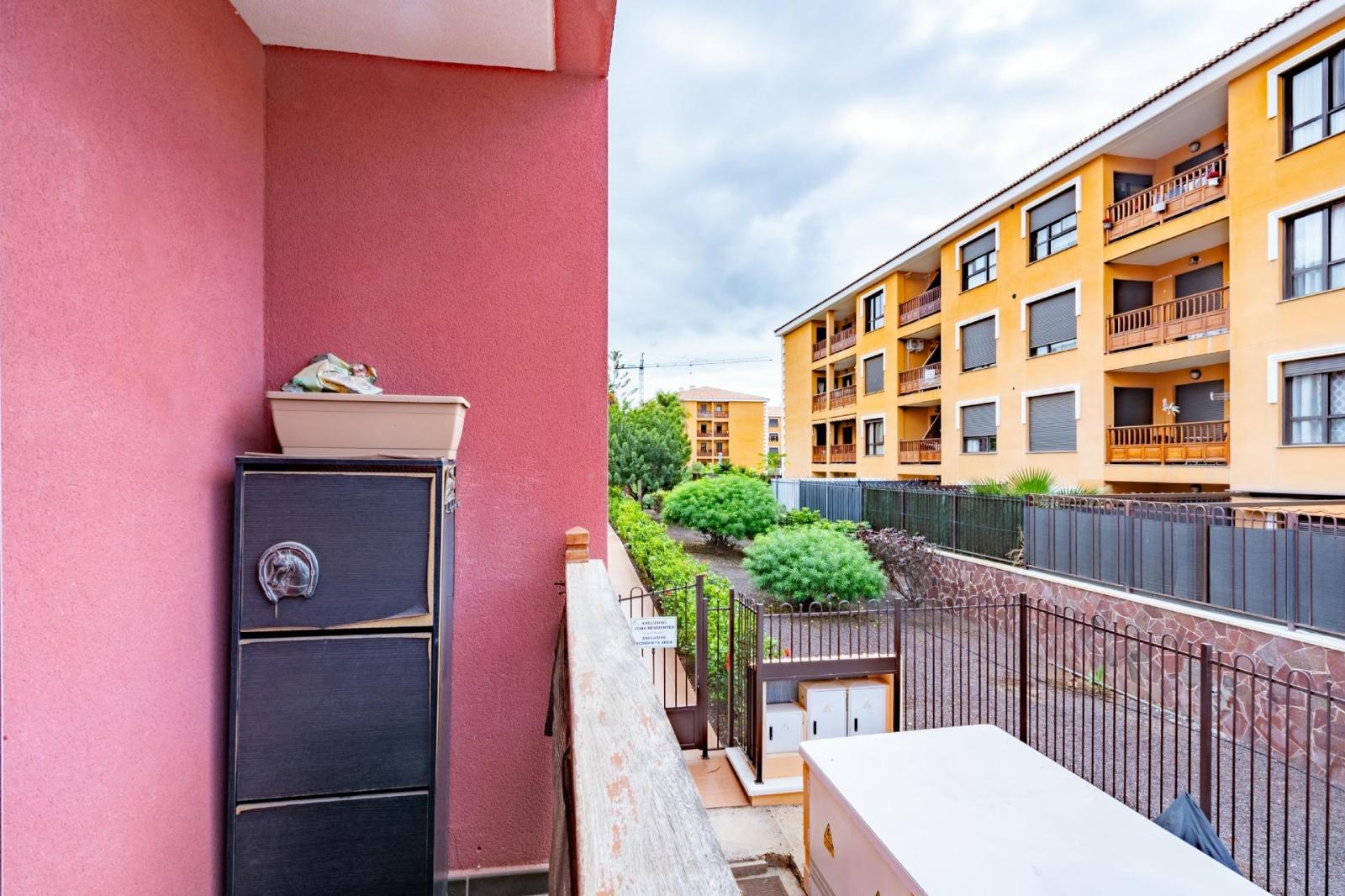 Flat for Sale in Arona