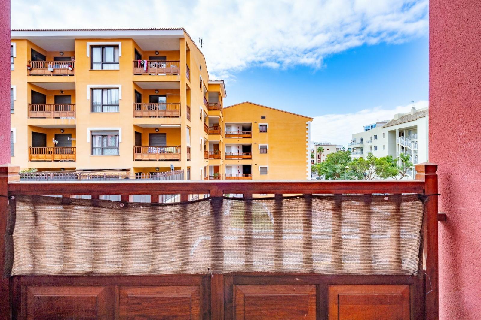 Flat for Sale in Arona