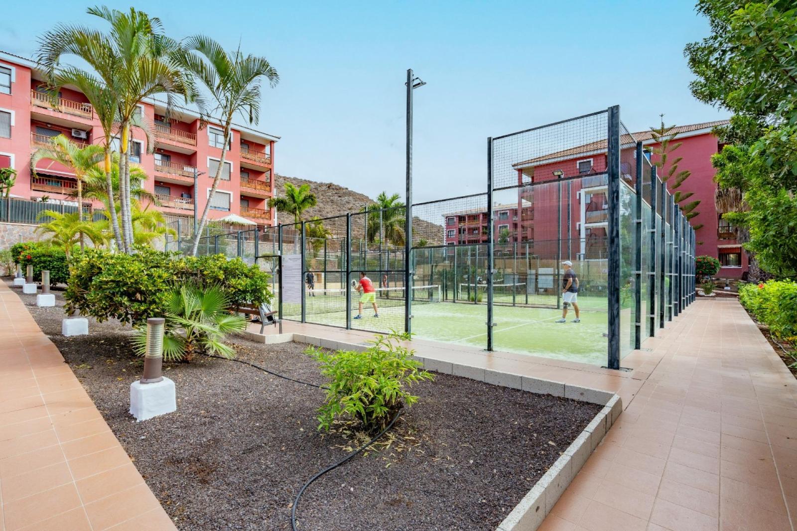 Flat for Sale in Arona