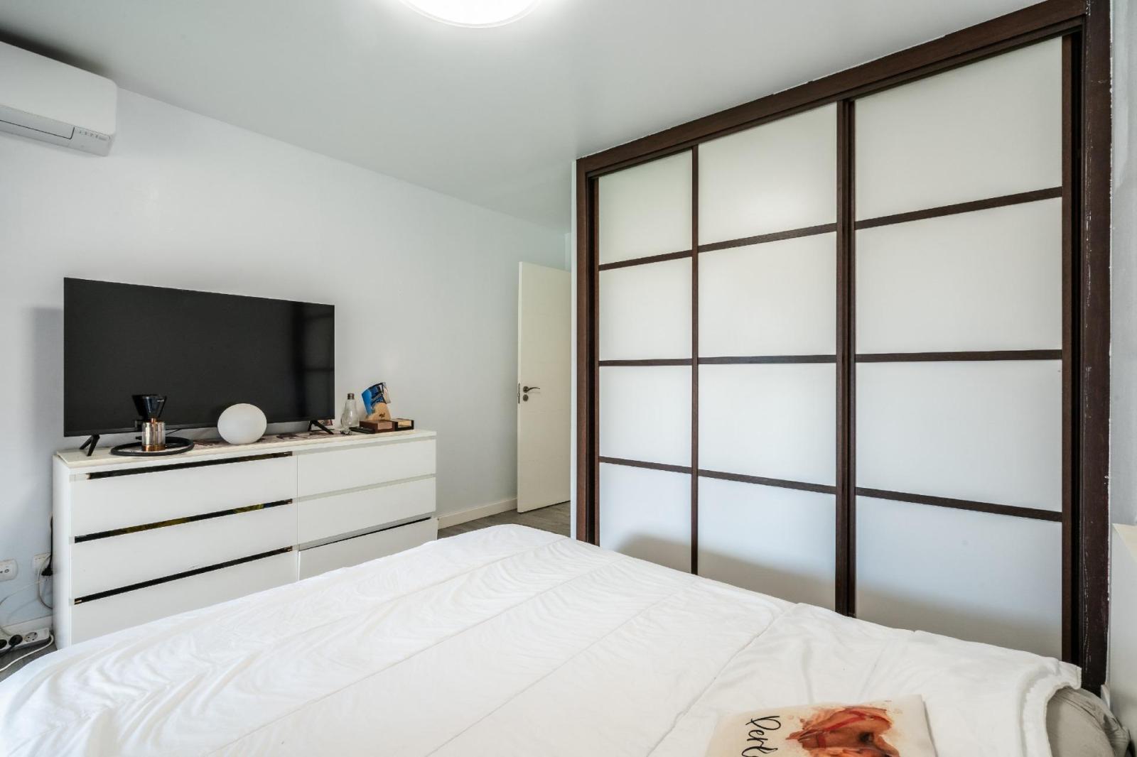 Flat for Sale in Arona