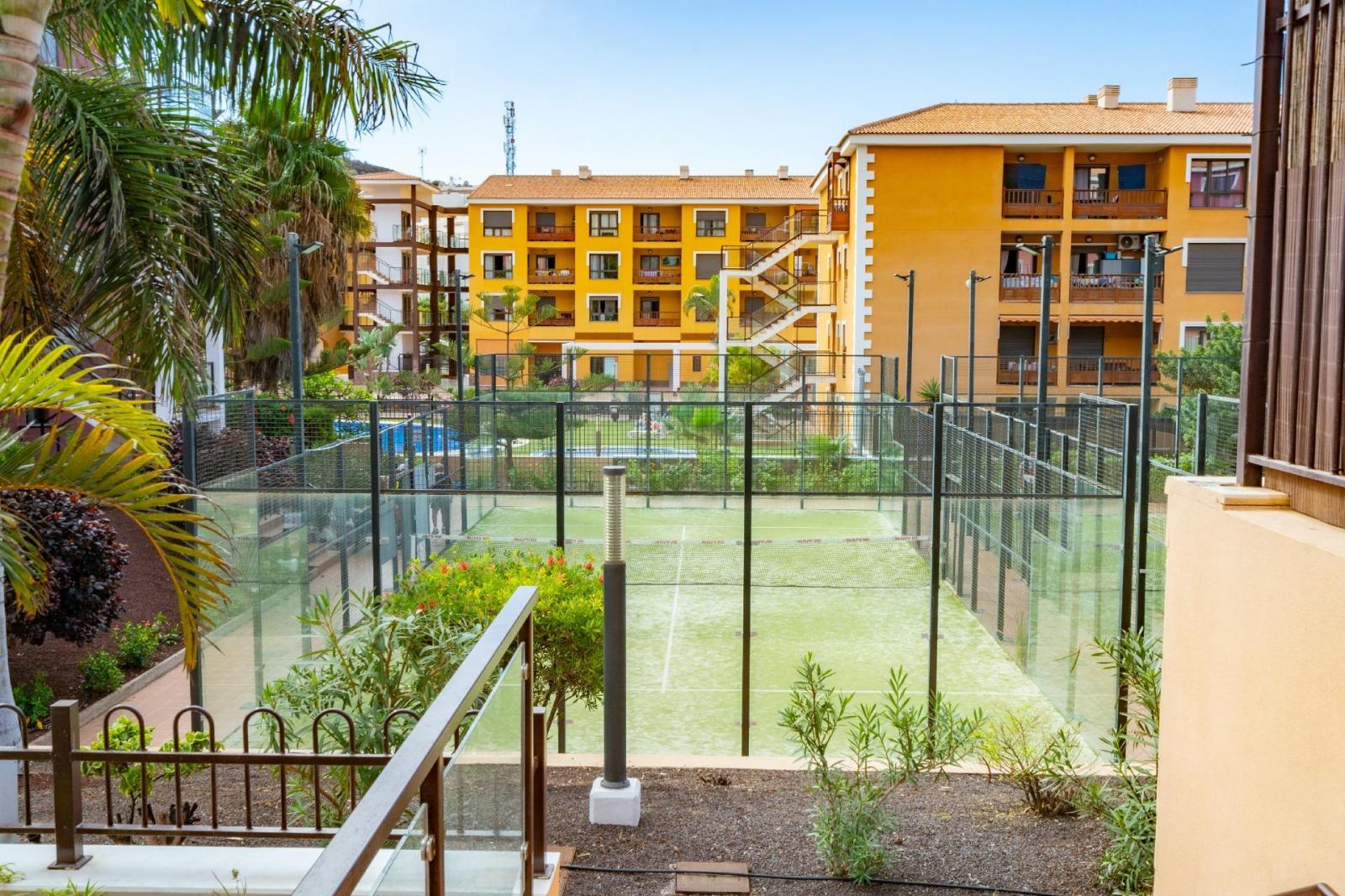 Flat for Sale in Arona