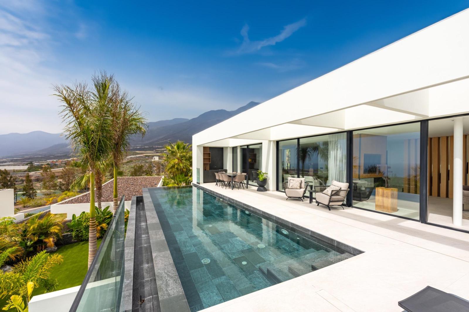 Villa for Sale in Guía de Isora