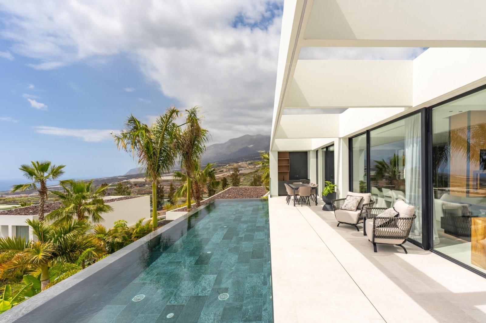 Villa for Sale in Guía de Isora