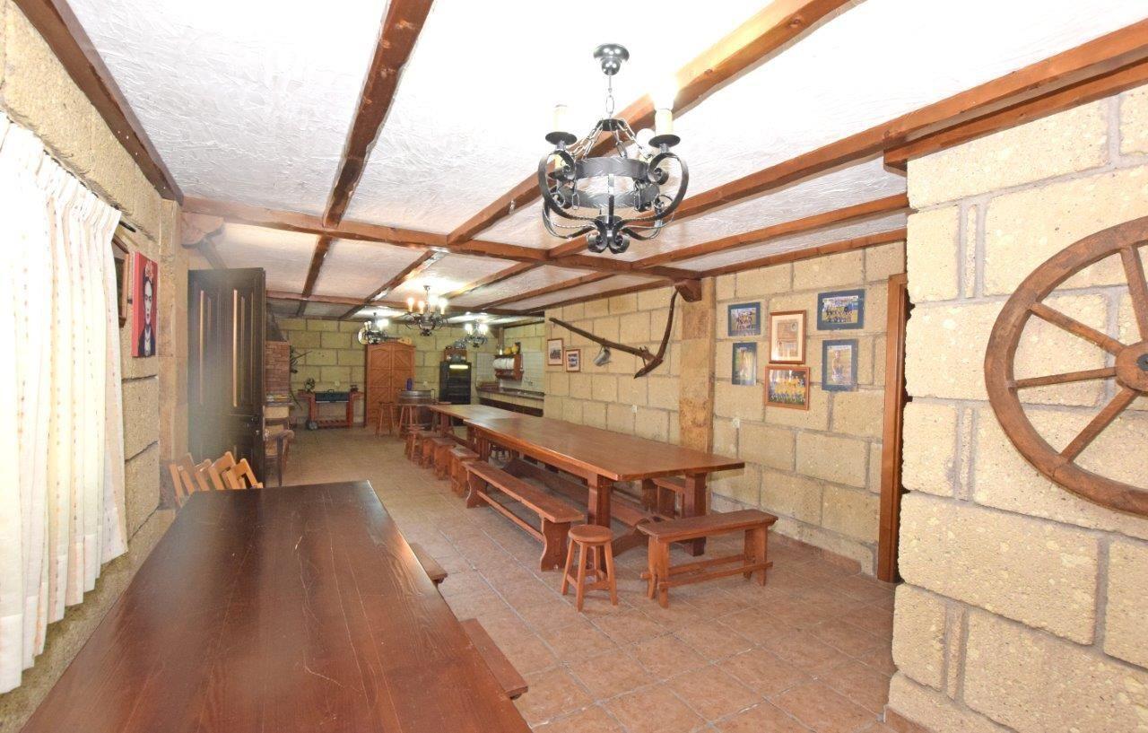 Villa for Sale in San Miguel de Abona