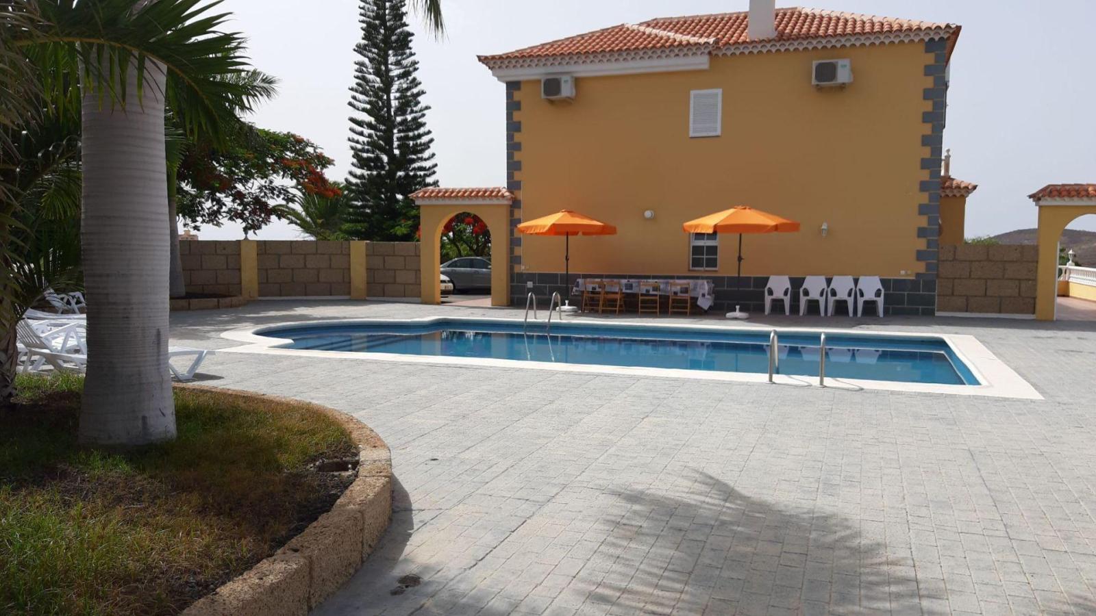 Villa for Sale in San Miguel de Abona