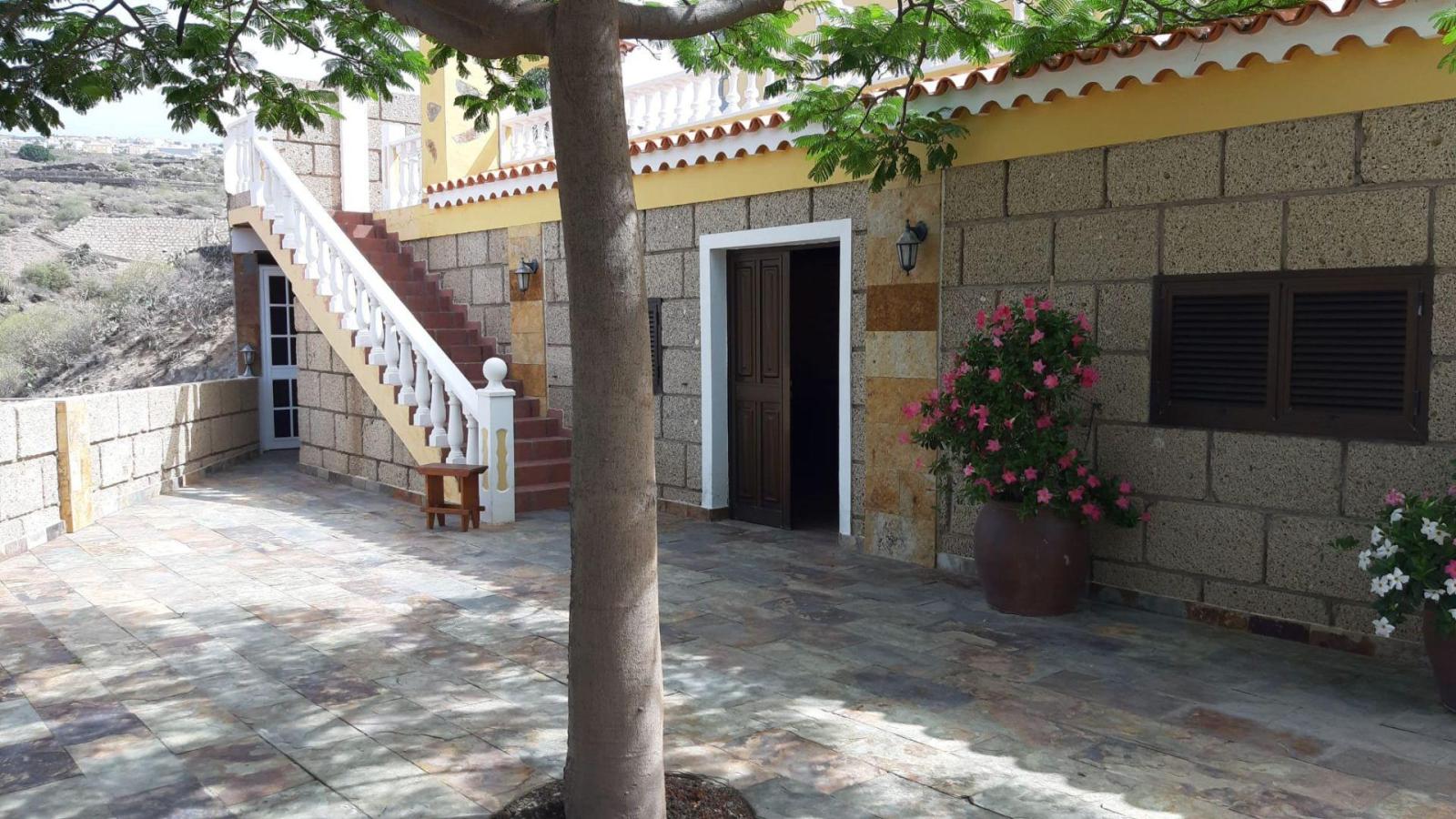Villa for Sale in San Miguel de Abona