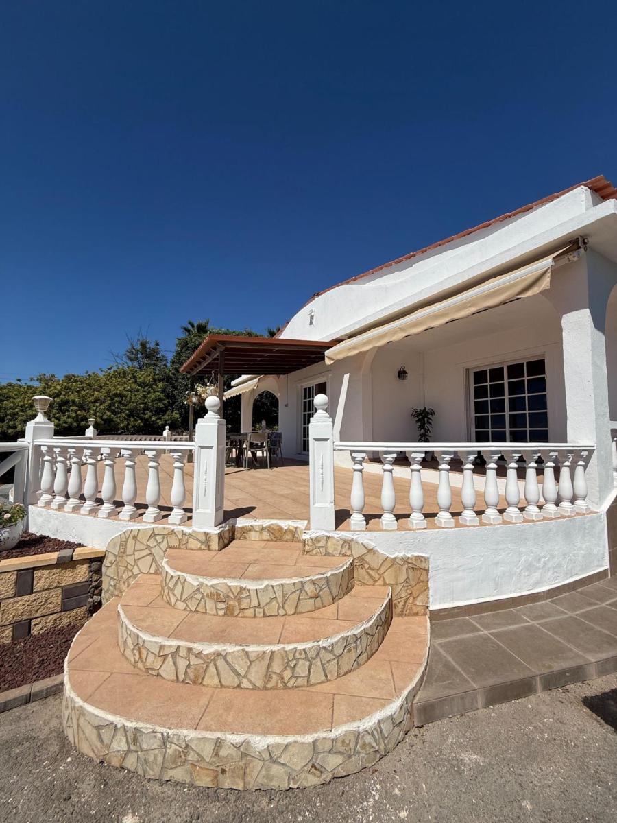 Villa for Sale in Guía de Isora