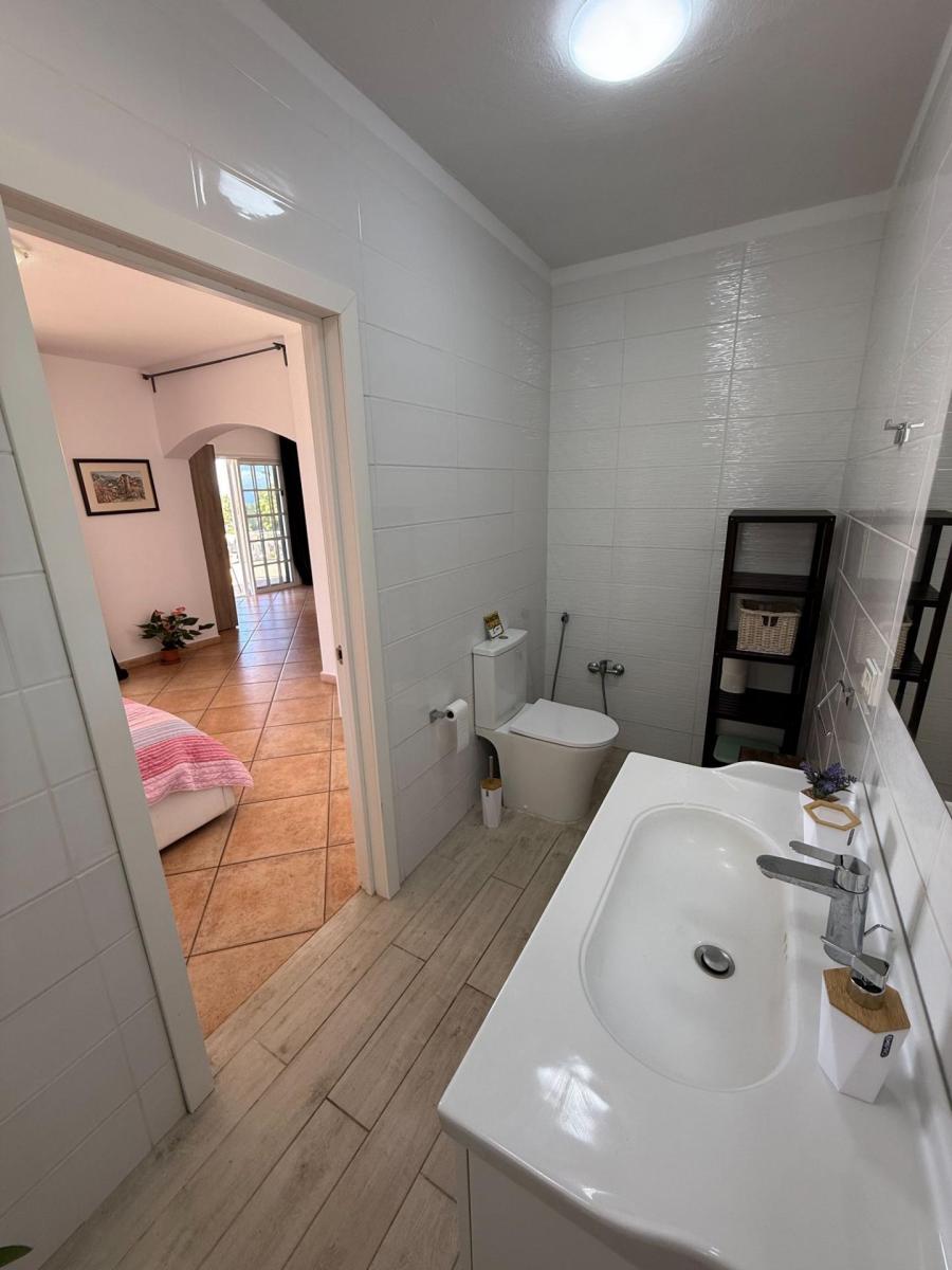 Villa for Sale in Guía de Isora