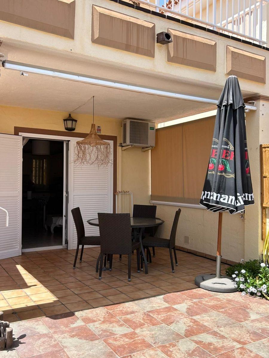 Flat for Sale in Arona