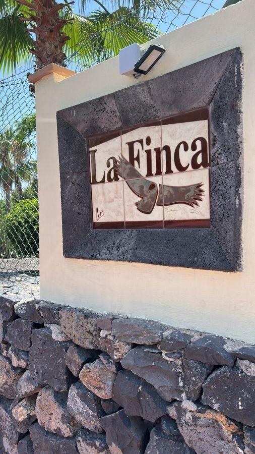Flat for Sale in Arona