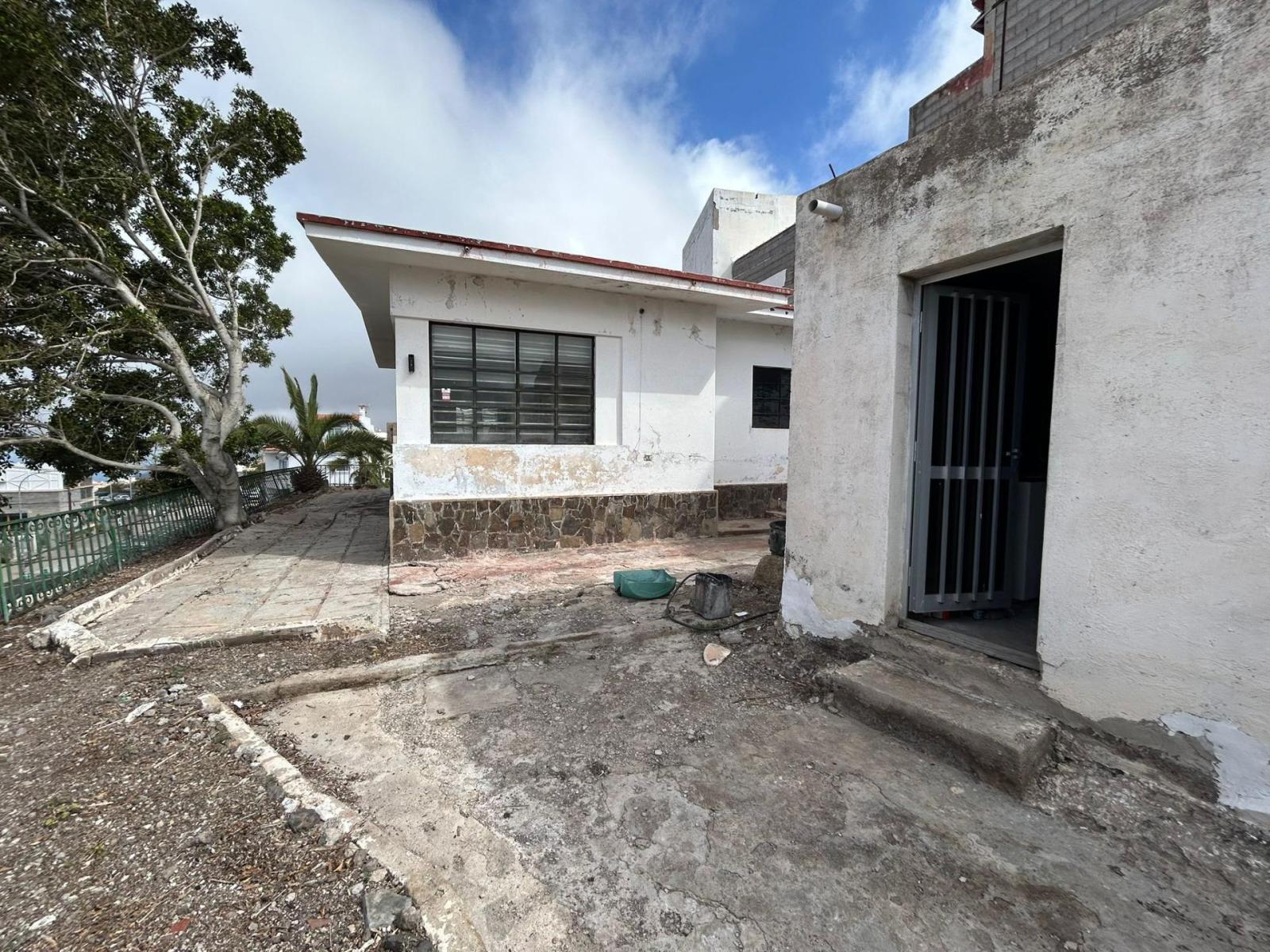 Chalet for Sale in Guía de Isora