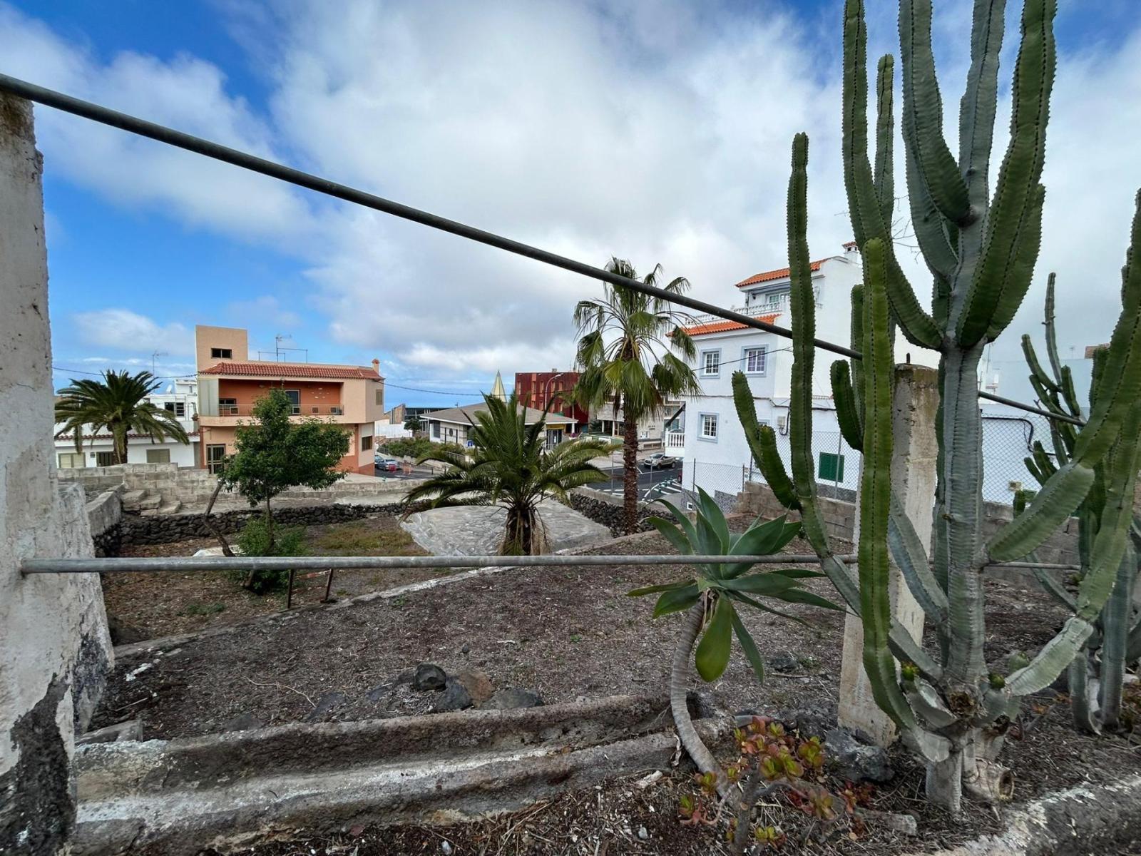 Chalet for Sale in Guía de Isora