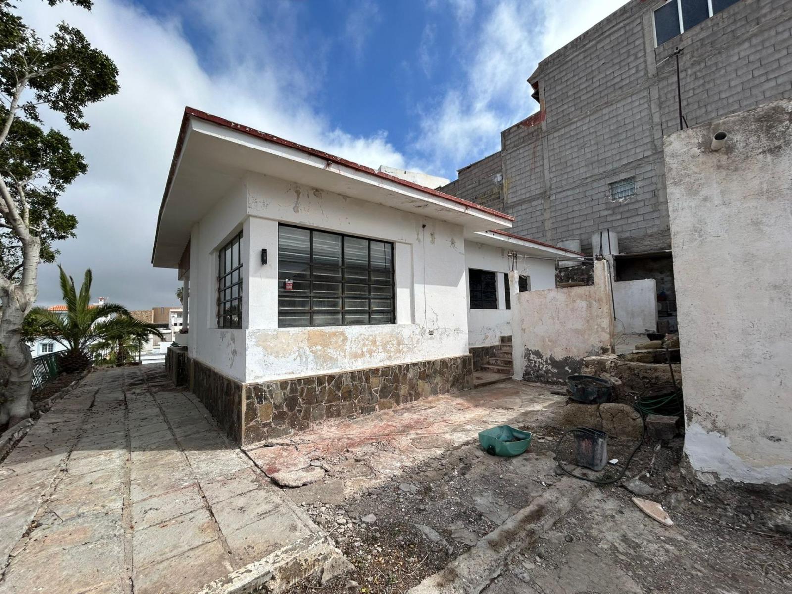 Chalet for Sale in Guía de Isora