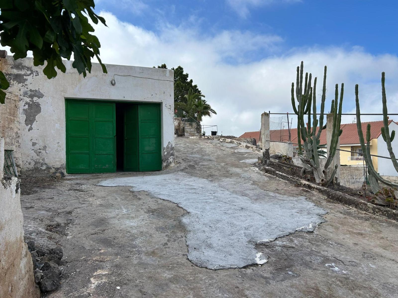 Chalet for Sale in Guía de Isora