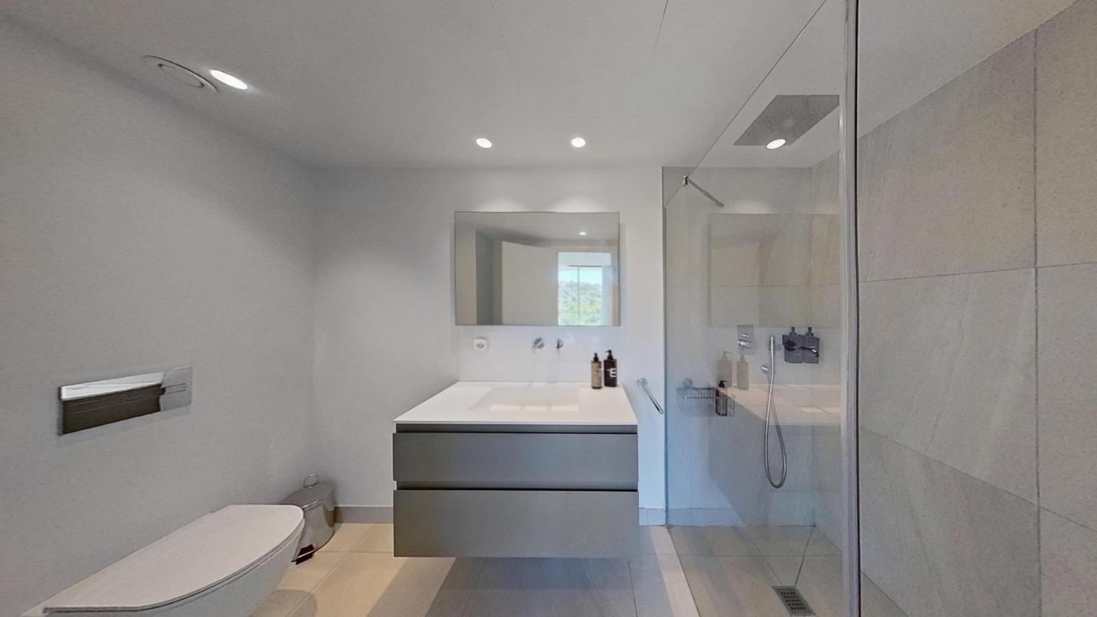 Flat for Sale in Almuñécar