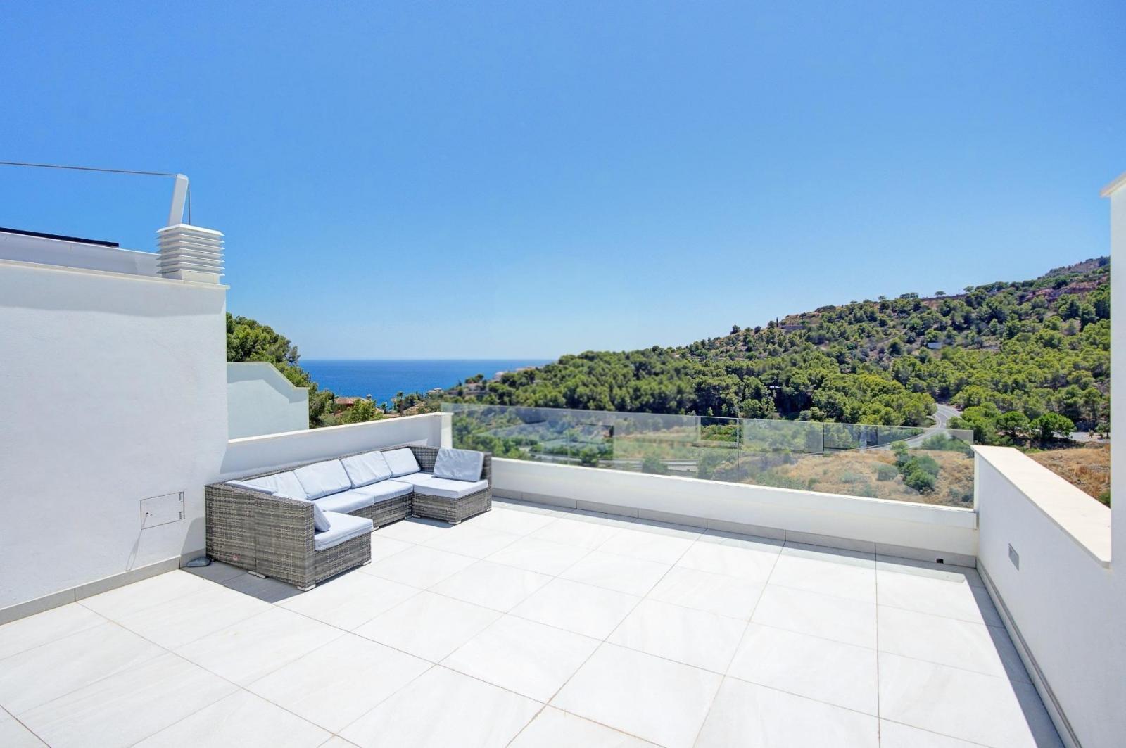 Flat for Sale in Almuñécar