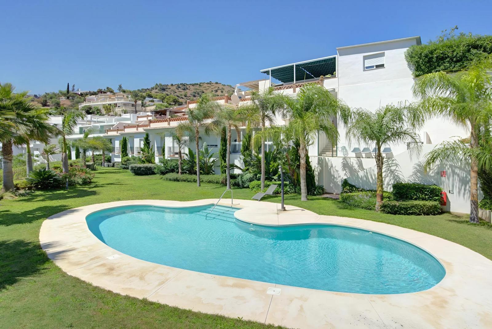 Flat for Sale in Almuñécar