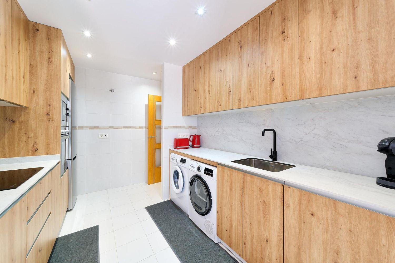 Flat for Sale in Almuñécar