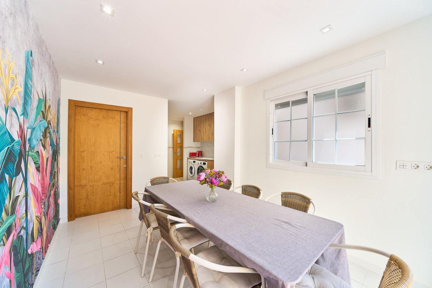 Flat for Sale in Almuñécar