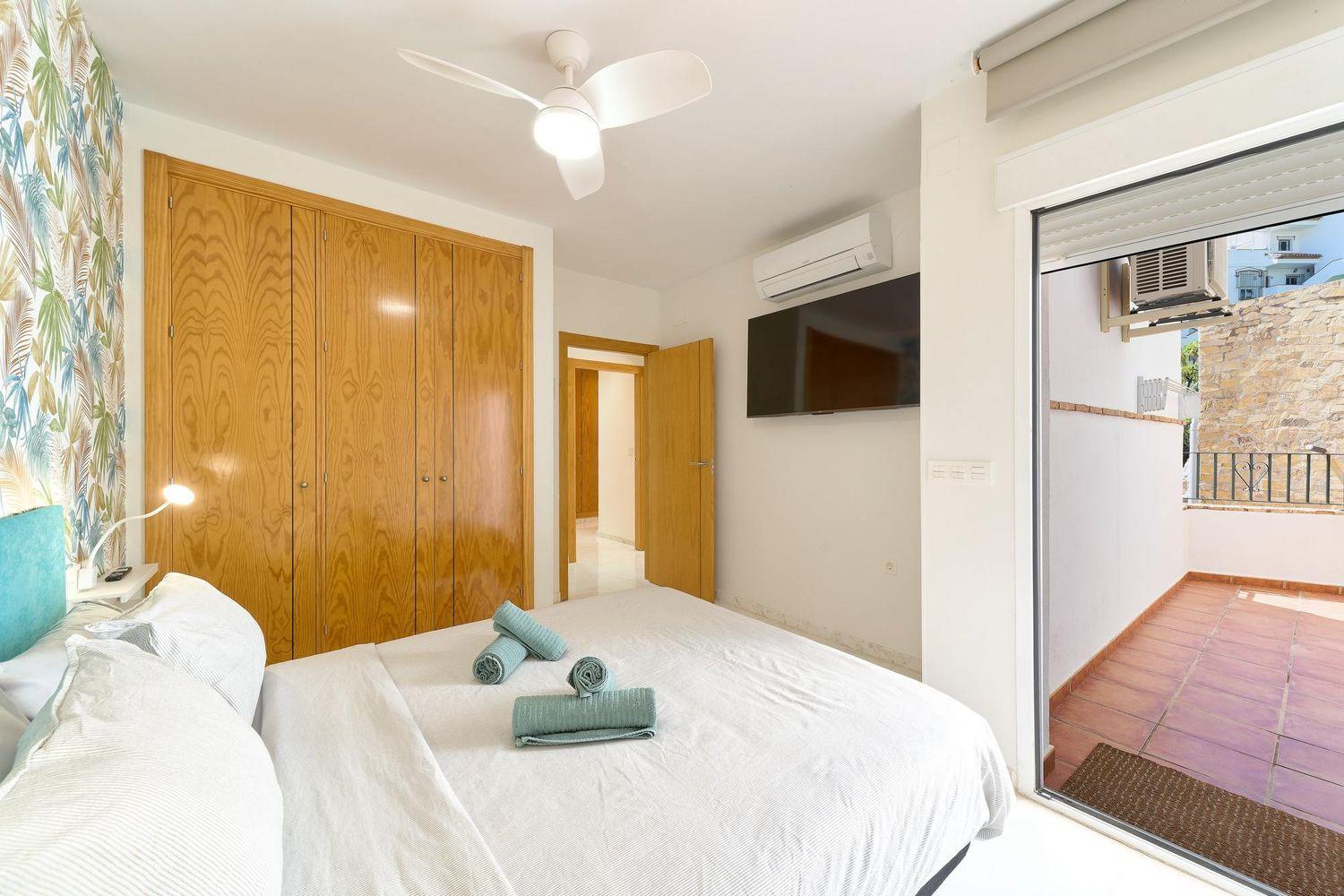 Flat for Sale in Almuñécar