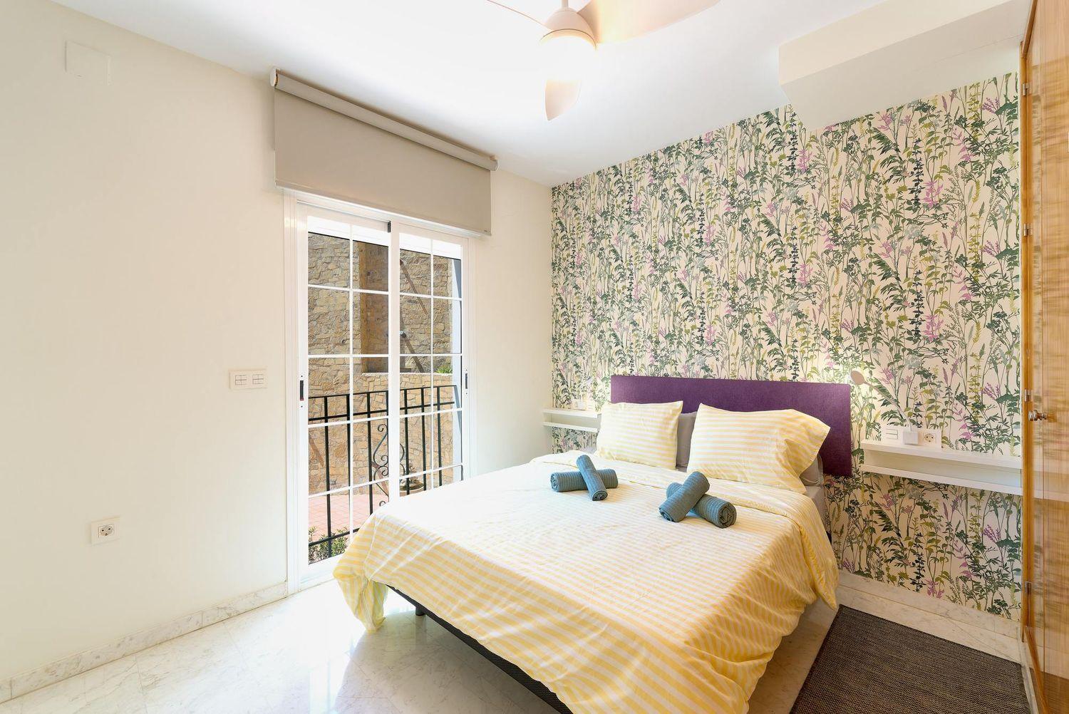 Flat for Sale in Almuñécar