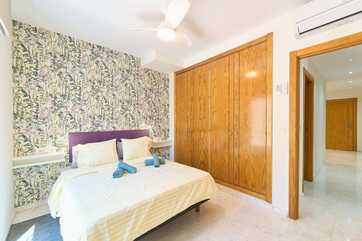 Flat for Sale in Almuñécar