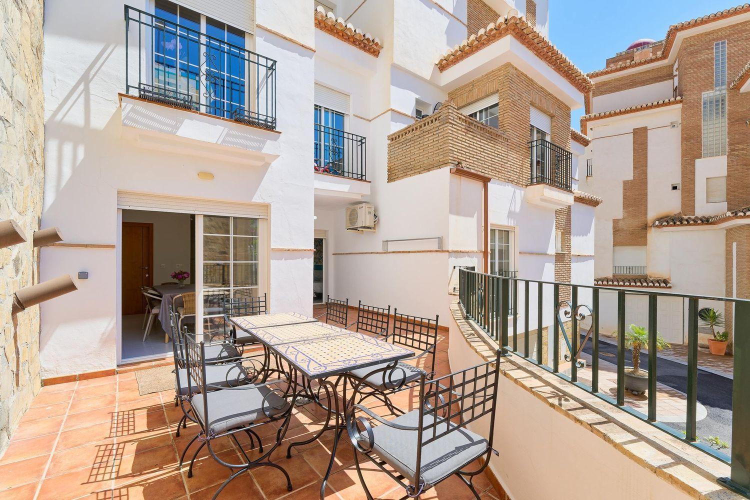 Flat for Sale in Almuñécar