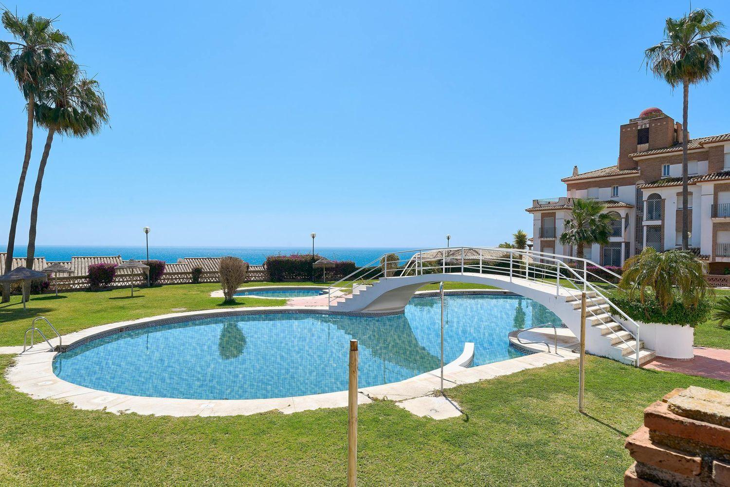 Flat for Sale in Almuñécar