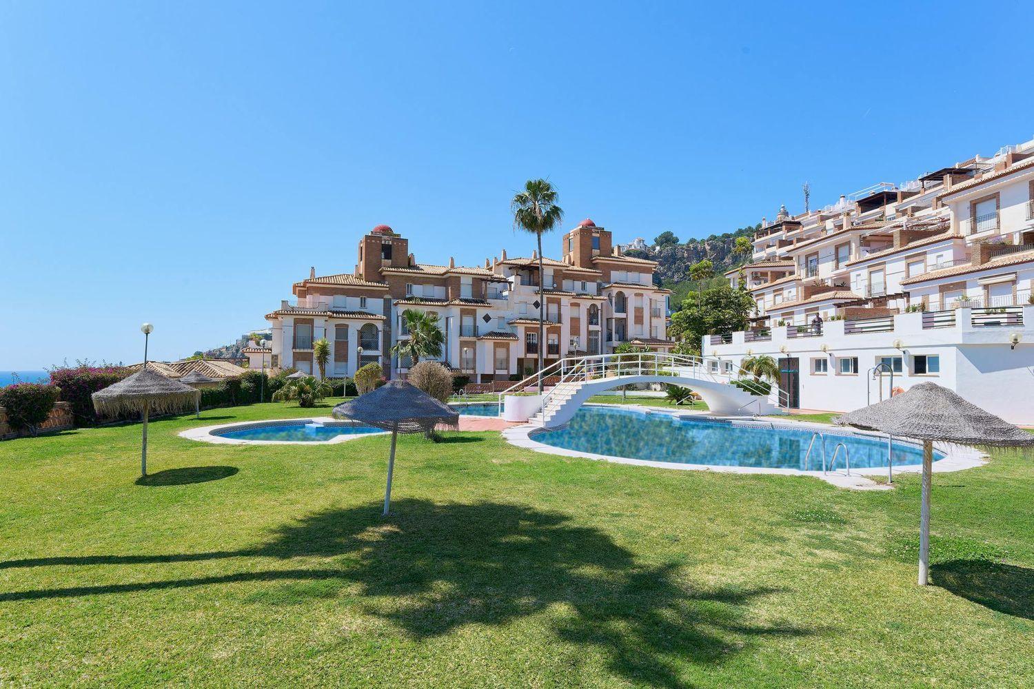 Flat for Sale in Almuñécar