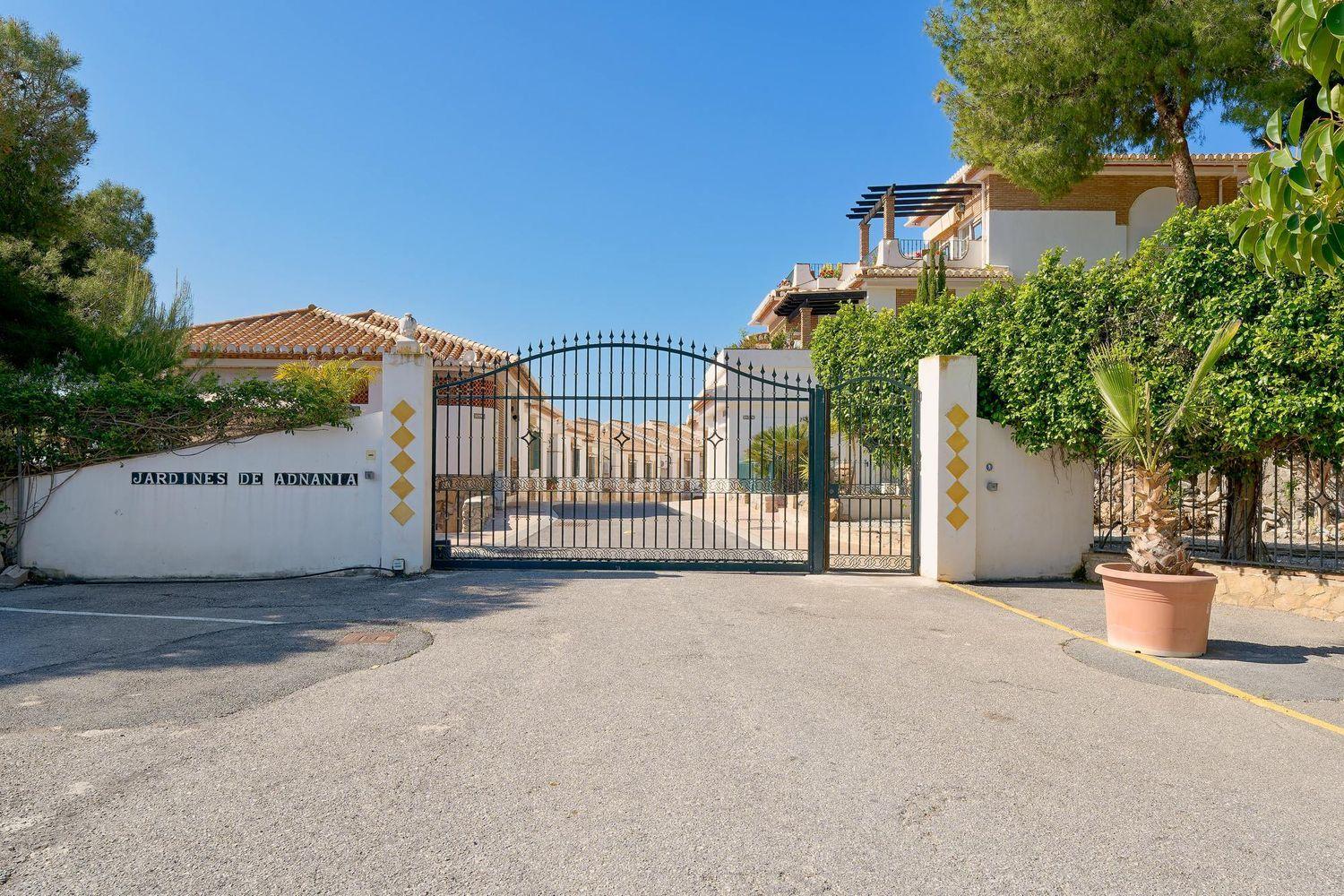 Flat for Sale in Almuñécar