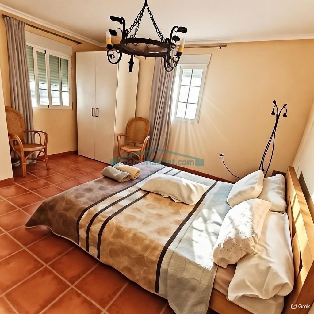 Chalet for Sale in Elche