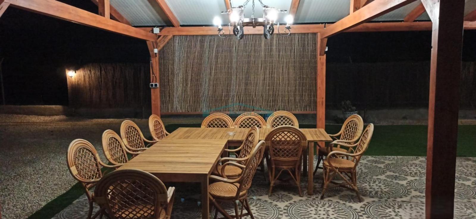 Chalet for Sale in Elche