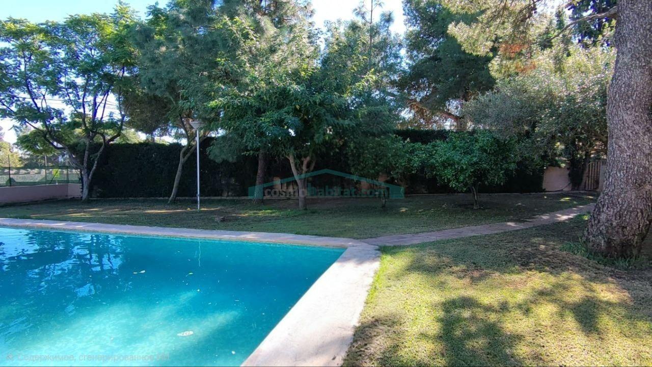 Chalet for Sale in Torrent